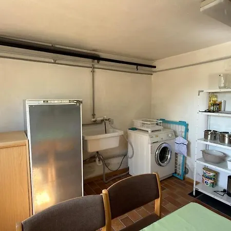 Διαμέρισμα Grossraeumige Fuer 9 Personen